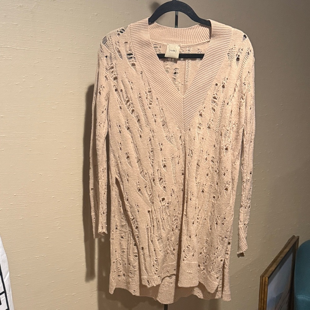 NUDE Women's V-Neck Sweater in Light Beige